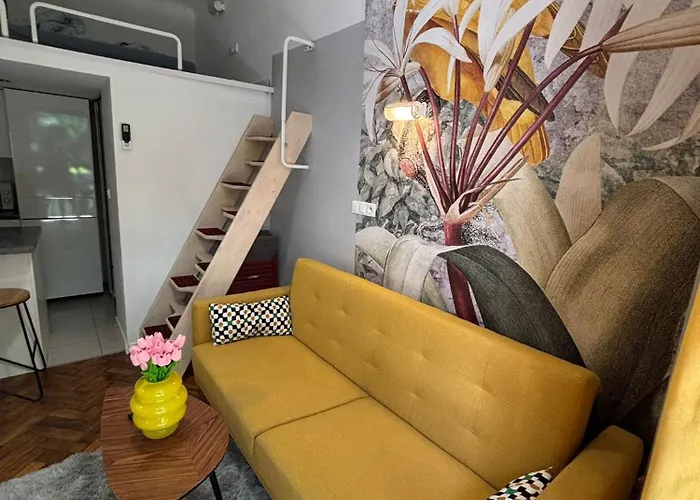 Parrot Main Station Cracow * Cracóvia